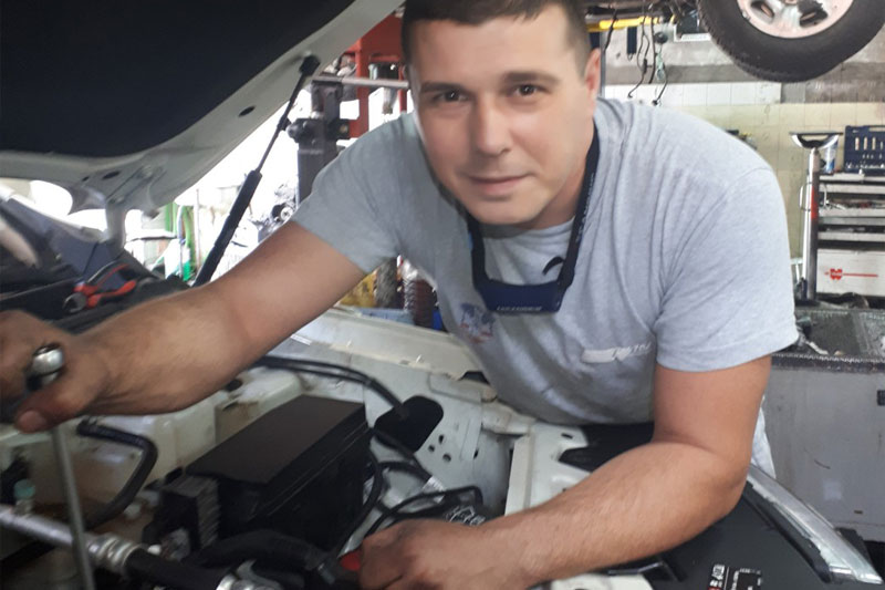 Auto servis DIVOVIĆ